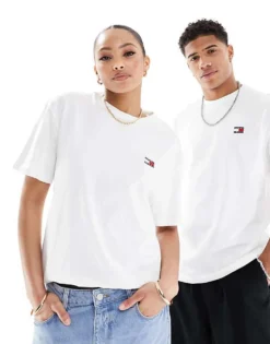 Tommy Jeans Unisex Regular Badge Logo T-shirt In White For Unisex 9 Tommy Jeans Unisex Regular Badge Logo T-shirt In White For Unisex -Tomeans Store 205849329 1 white 1