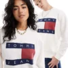 Tommy Jeans Unisex Large Flag Sweatshirt In Off White For Unisex Ancient White