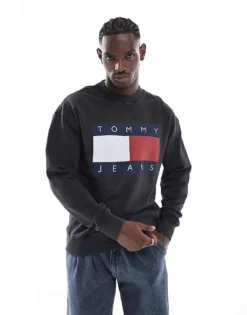 Tommy Jeans Large Flag Sweatshirt In Black For Unisex -Tomeans Store 206379509 1 black 1