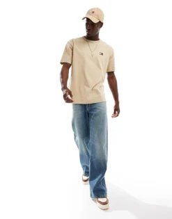 Tommy Jeans Badge Logo T-shirt In Beige For Men Gentle Gold -Tomeans Store 206379749 1 gentlegold 1