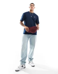 Tommy Jeans Regular Badge Logo T-shirt In Navy For Men Dark Night Navy -Tomeans Store 206859622 2