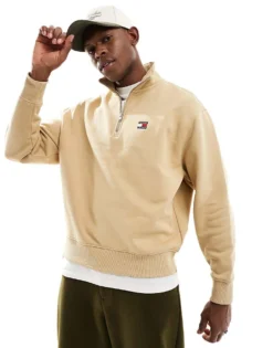 Tommy Jeans 1/4 Zip Sweatshirt In Tan For Men Relic Tan