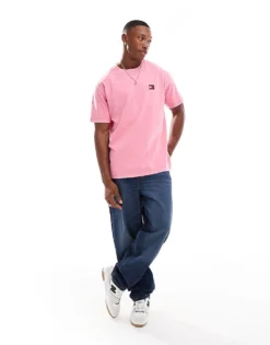 Tommy Jeans Relaxed Badge T-shirt In Bright Pink For Men Preppy Pink -Tomeans Store 207286328 4