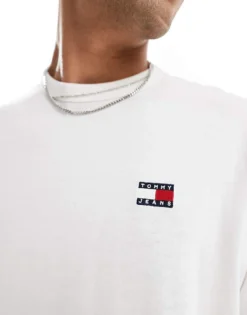 Tommy Jeans Relaxed Badge T-shirt In White For Men Ecru -Tomeans Store 207286329 4