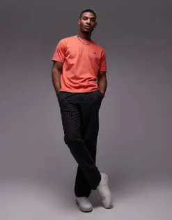 Tommy Jeans Regular Badge Logo T-shirt In Red For Men Bright Vermillion -Tomeans Store 207795007 4